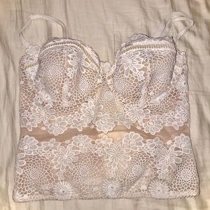 For love of lemons Skivvies lace/nude bustier L